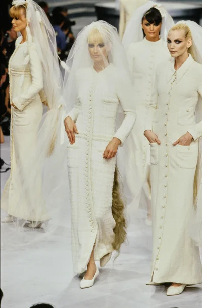 Look 90